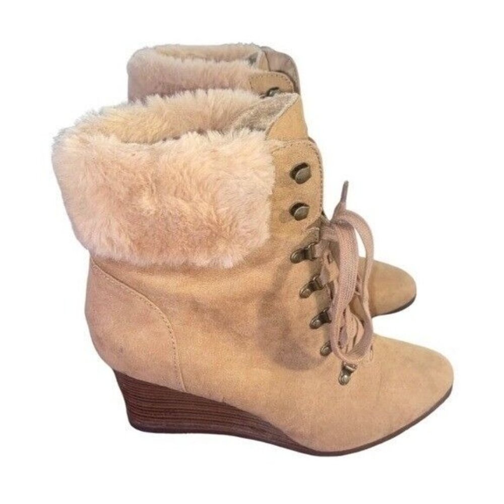 Bamboo Women’s Fur Boots Size 9